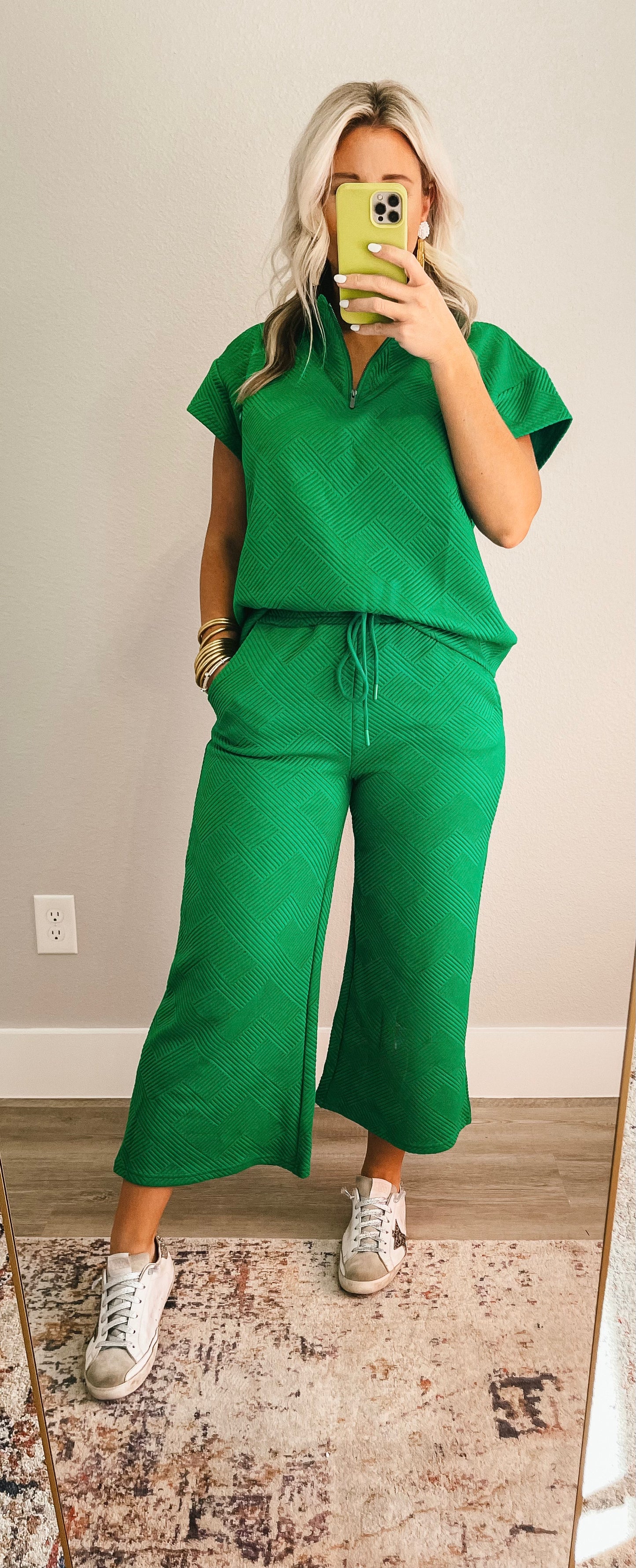 Kelly Green Textured Crop Pant