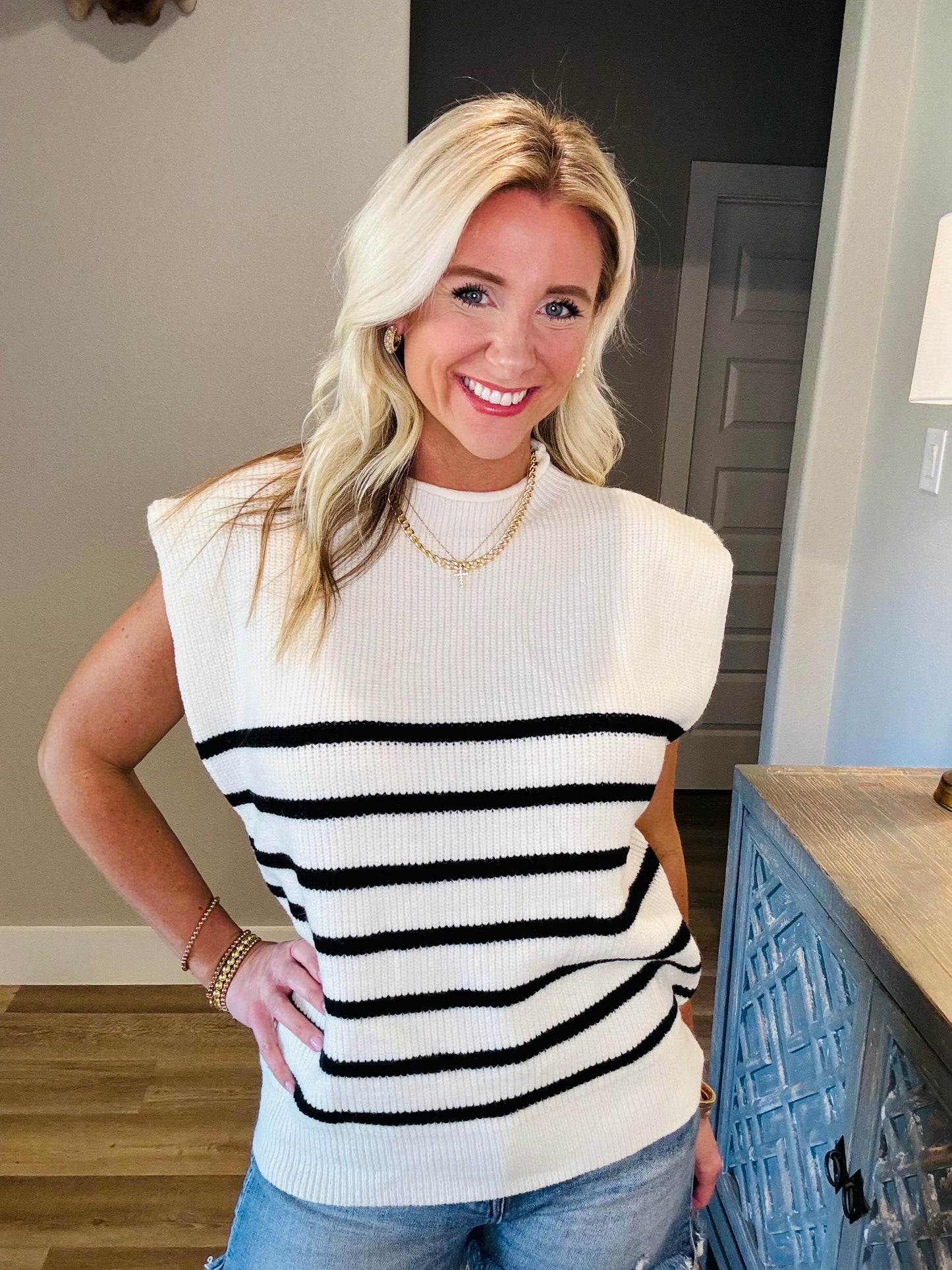Sweater Vest- Black/Ivory