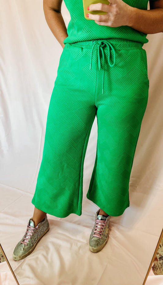 Kelly Green Textured Crop Pant